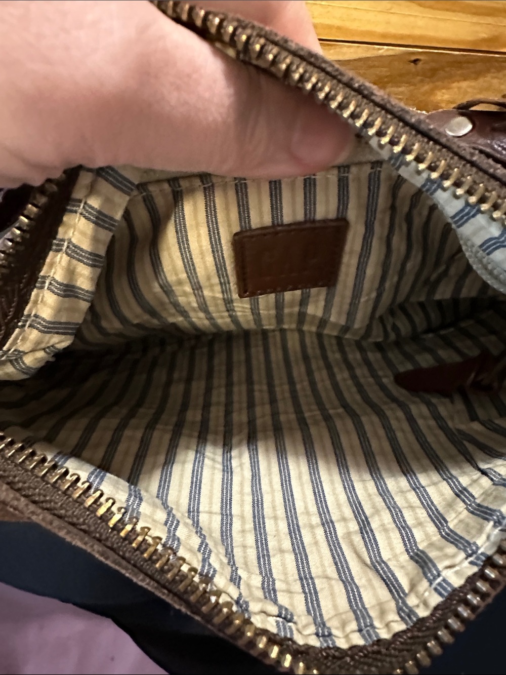 GAP Suede Braided Handle Wristlet Bag in Brown - Picture 4 of 4